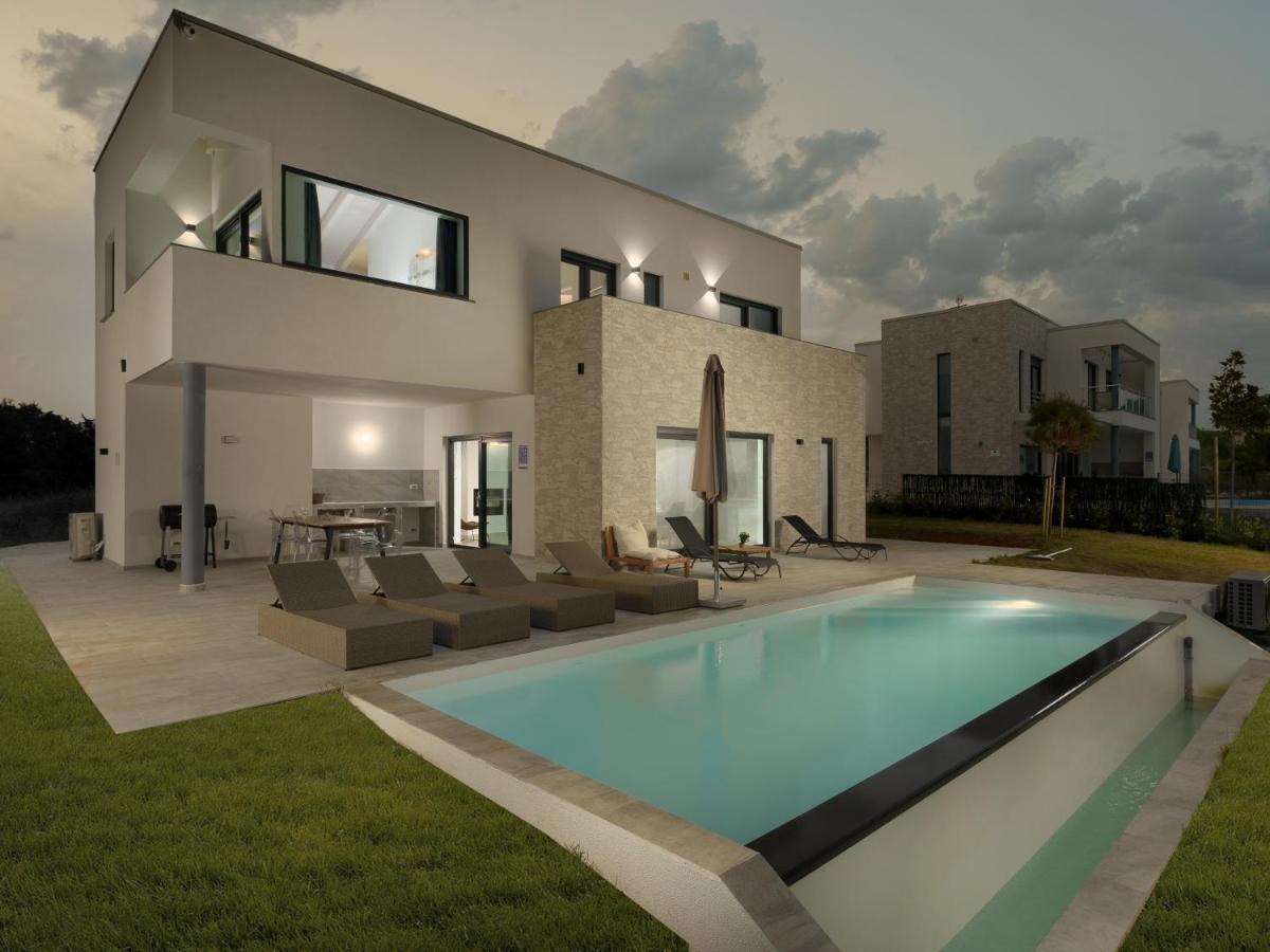 Sea View Villa Cala Royal Krnica Dış mekan fotoğraf